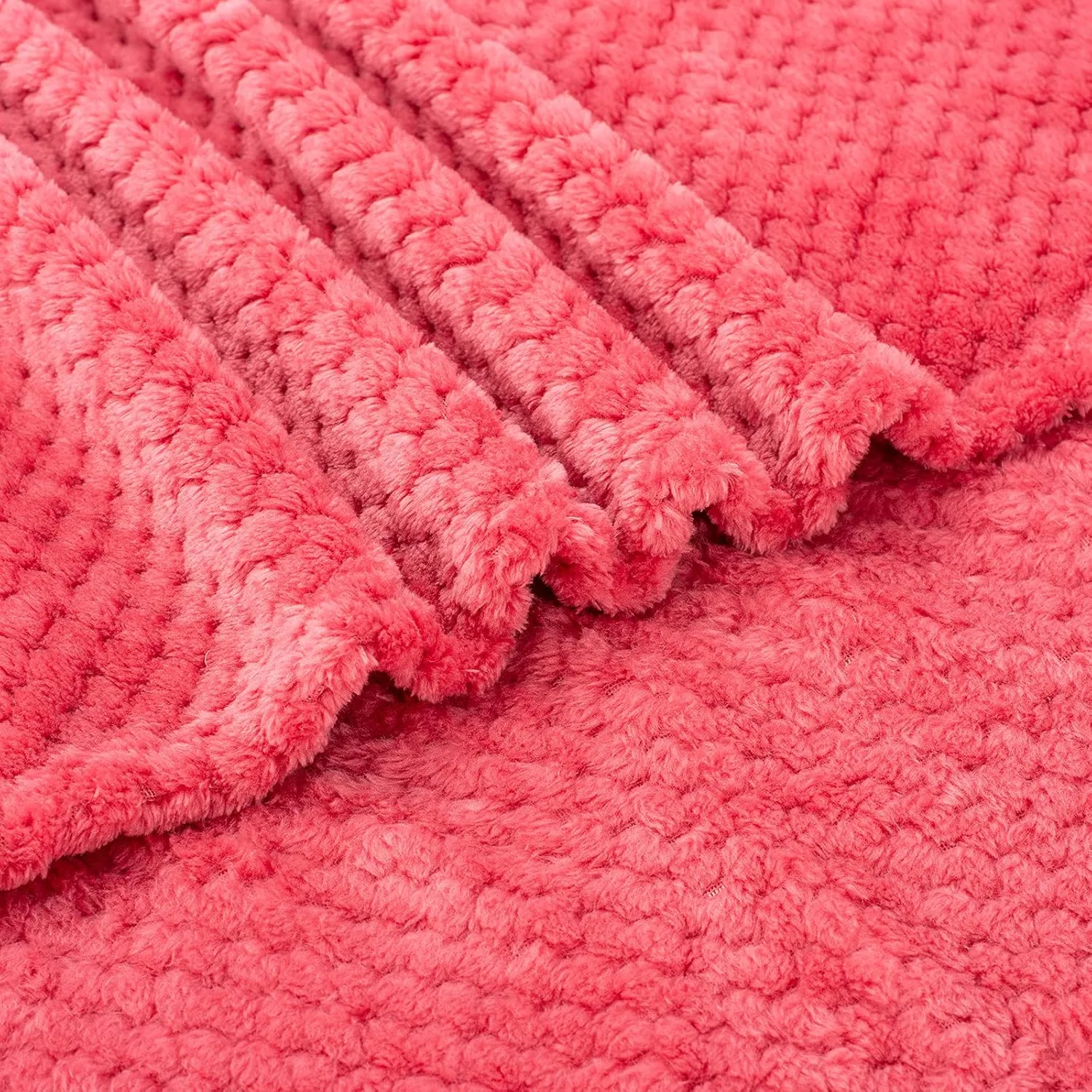 Cranberry Pet Blanket - Warm, Soft, Fuzzy Throws for Dogs & Cats, Plush Fleece for Bed, Couch, Sofa, Travel (S/24" x 32")