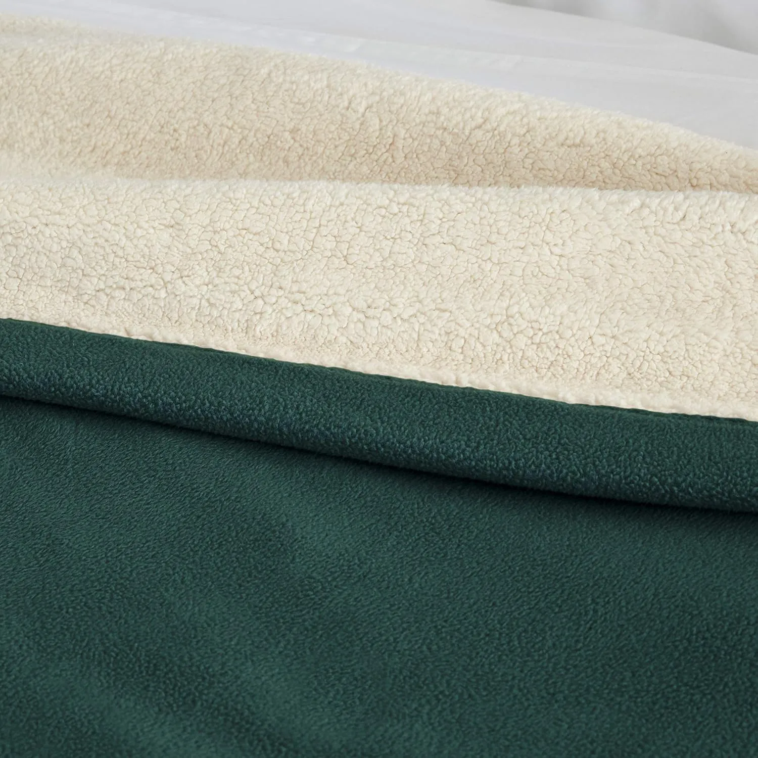 Eddie Bauer - Twin Heated Blanket, Soft Fleece Electric Blanket with Sherpa Reverse, Warm Bedding with Low-Voltage Technology (Juniper, Twin)