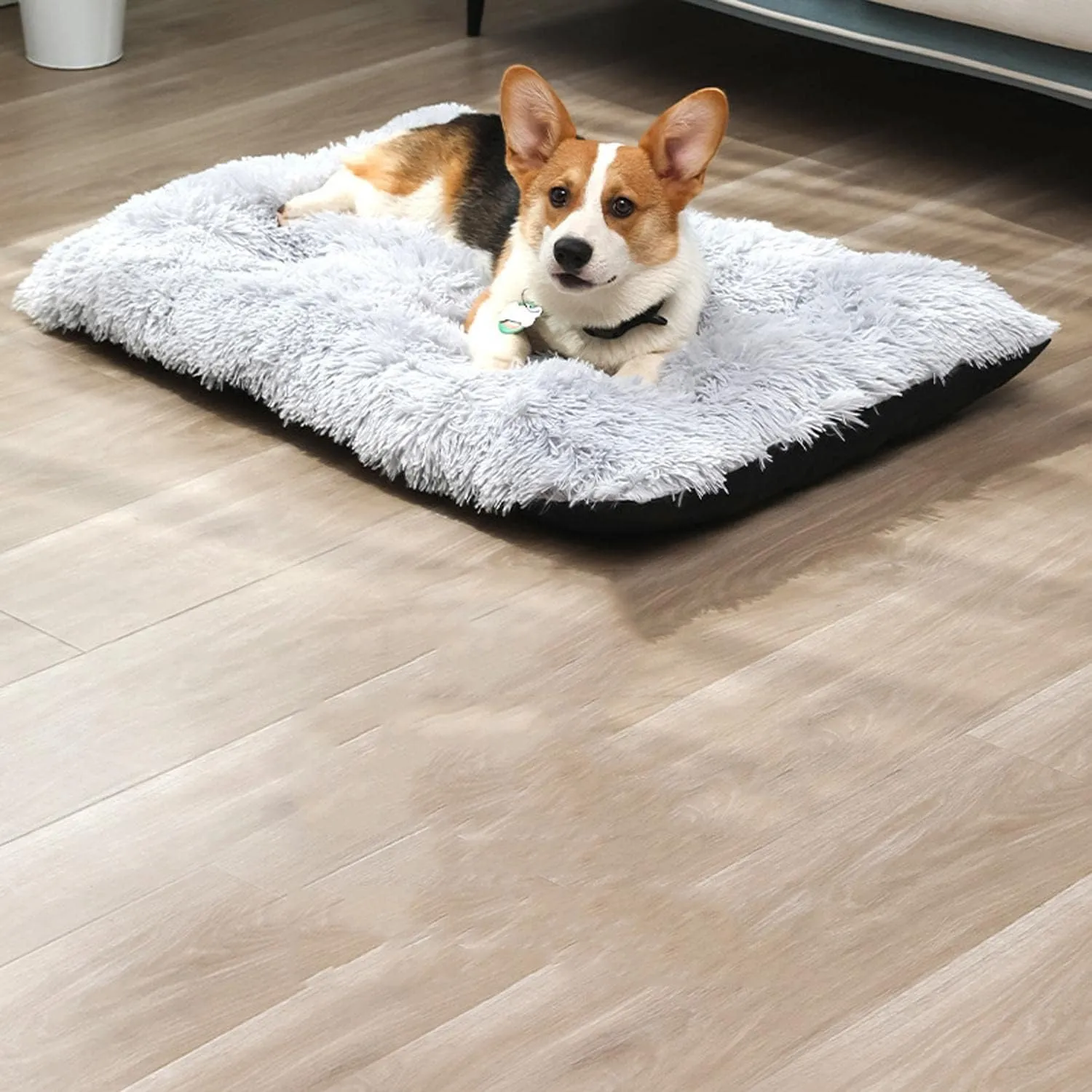 Large Dog Bed Washable Faux Fur Pet Bed Anti Anxiety Warm Dog Cushion Sleeping Mat Non-Slip Dog Pad 17x12inch Self-Warming Dog Mats for Small Medium Large Dogs Cats-Light Gray